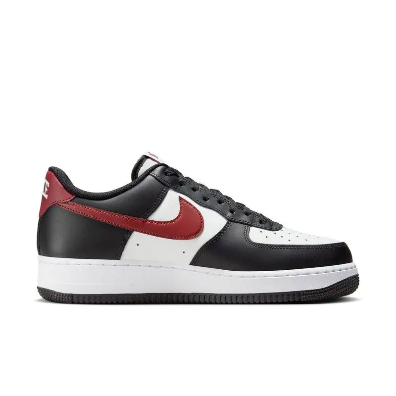 Nike AIR FORCE 1 '07 Black/White/Red 40 — get for an