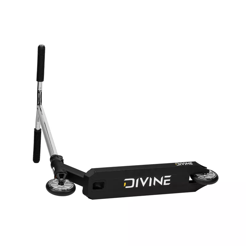 Complete Pro Divine Loki Complete Pro Scooter Silver — get for an attractive price ⋙ ...