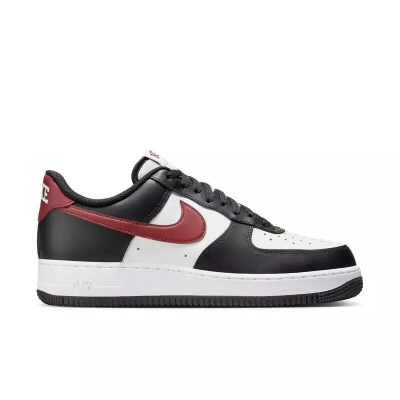 Nike AIR FORCE 1 07 Black White Red 38.5 Rideoo