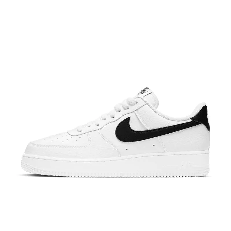 Nike AIR FORCE 1 07 White Black 42.5 get for an attractive price Rideoo